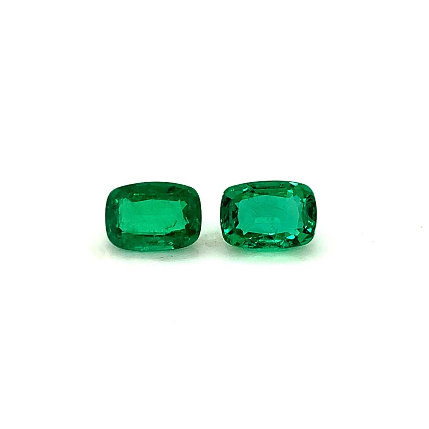 
                  
                    7.50x5.40x7.80mm Cushion Emerald (2 pc 2.05 ct)
                  
                
