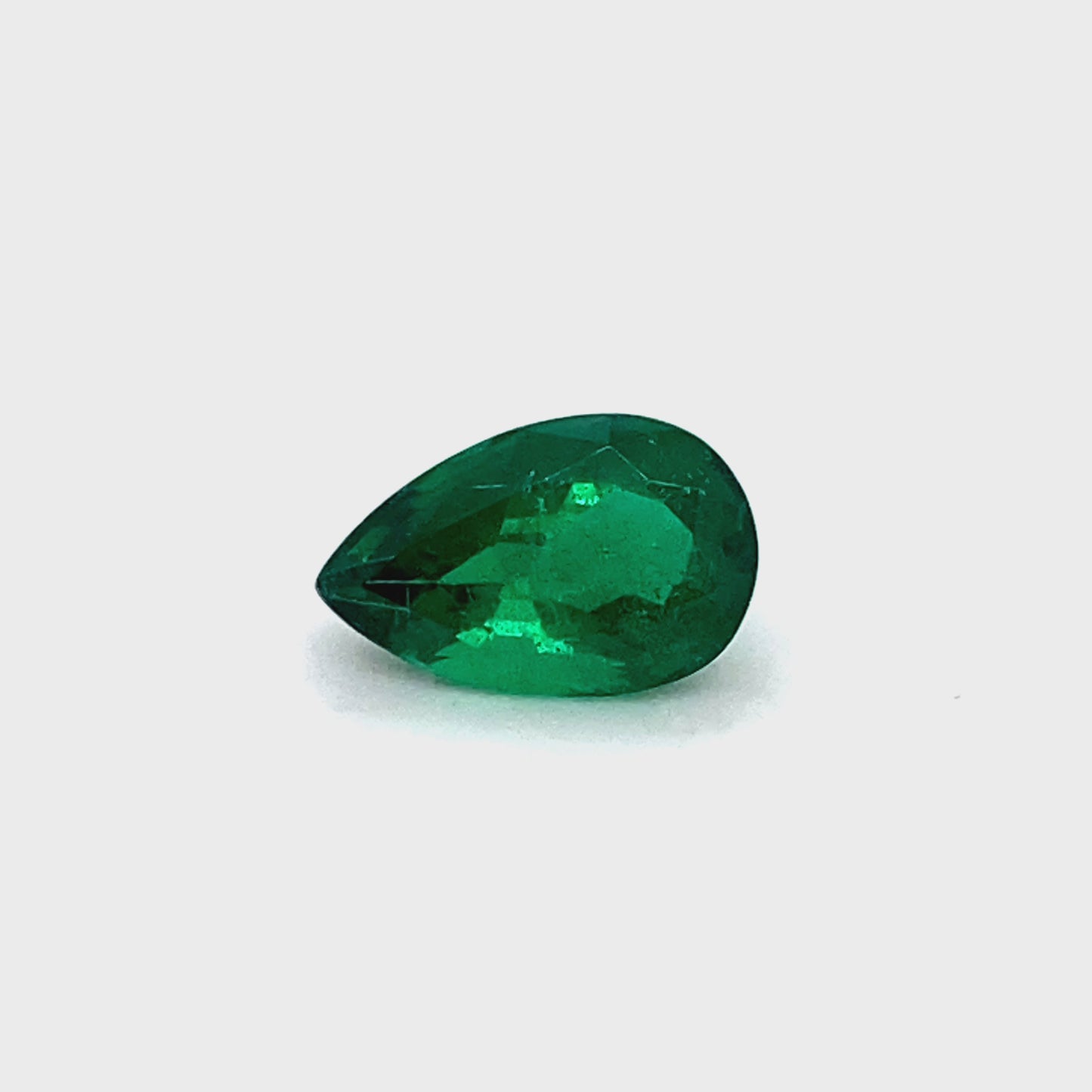 12.59x7.92x6.03mm Pear-shaped Emerald (1 pc 3.33 ct)