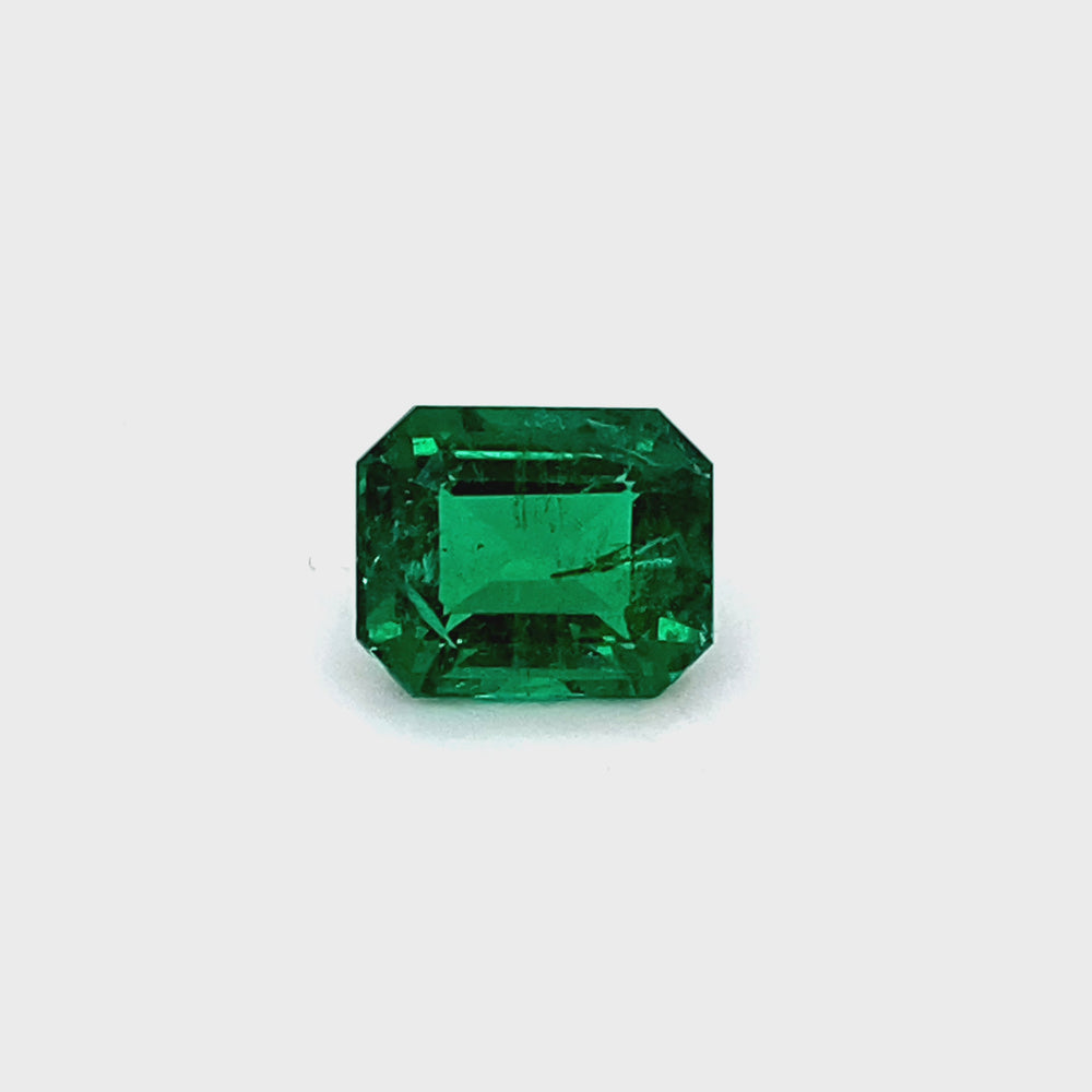 
                  
                    Load and play video in Gallery viewer, 9.93x8.07x5.49mm Octagon Emerald (1 pc 3.05 ct)
                  
                