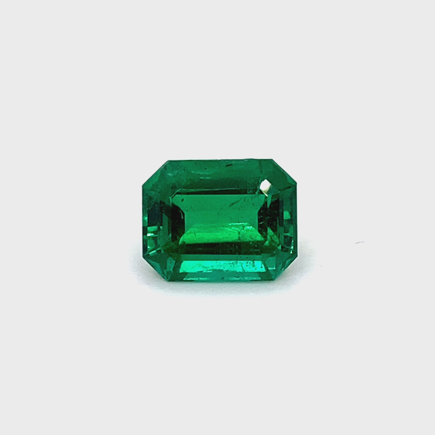 
                  
                    Load and play video in Gallery viewer, 10.75x8.41x5.81mm Octagon Emerald (1 pc 3.70 ct)
                  
                