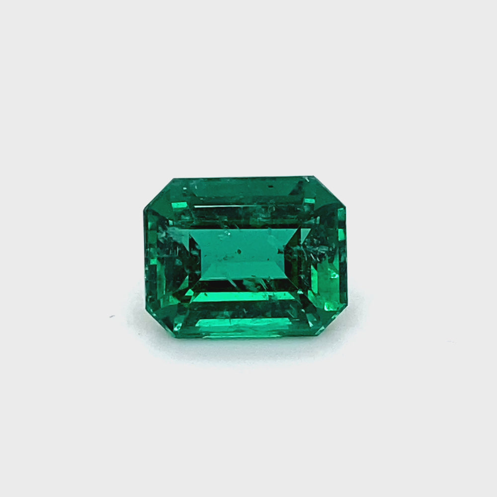 
                  
                    Load and play video in Gallery viewer, 12.35x9.75x7.01mm Octagon Emerald (1 pc 6.10 ct)
                  
                