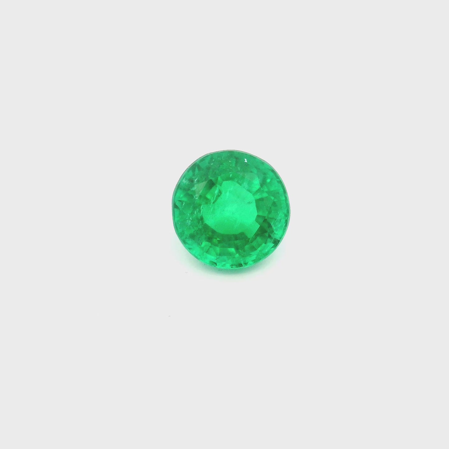 
                  
                    Load and play video in Gallery viewer, 11.16x11.20x7.94mm Round Emerald (1 pc 5.93 ct)
                  
                