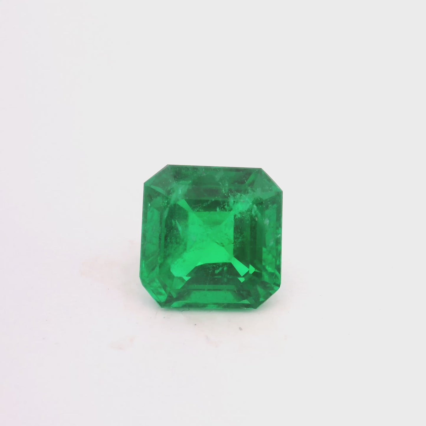 9.62x9.51x6.60mm Octagon Emerald (1 pc 4.04 ct)