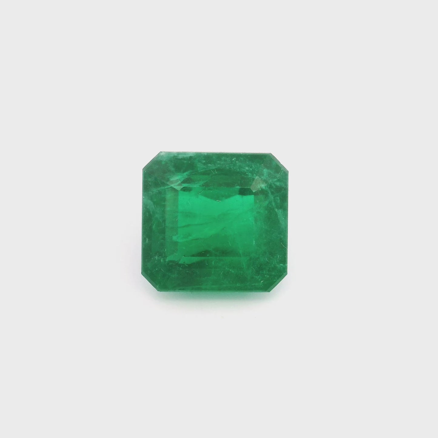 
                  
                    Load and play video in Gallery viewer, 13.60x13.00x8.00mm Octagon Emerald (1 pc 11.15 ct)
                  
                