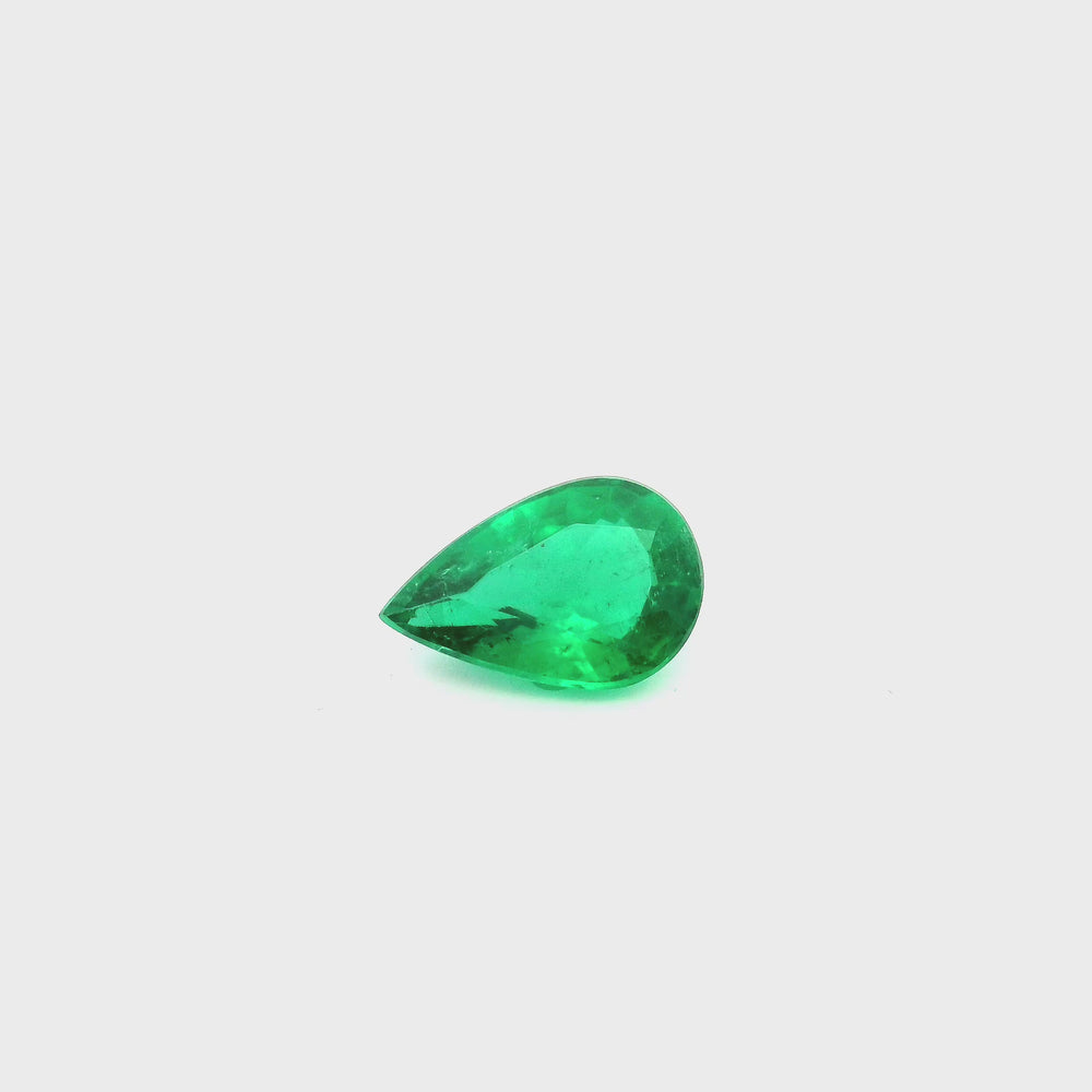 
                  
                    Load and play video in Gallery viewer, 10.28x6.78x4.49mm Pear-shaped Emerald (1 pc 1.65 ct)
                  
                