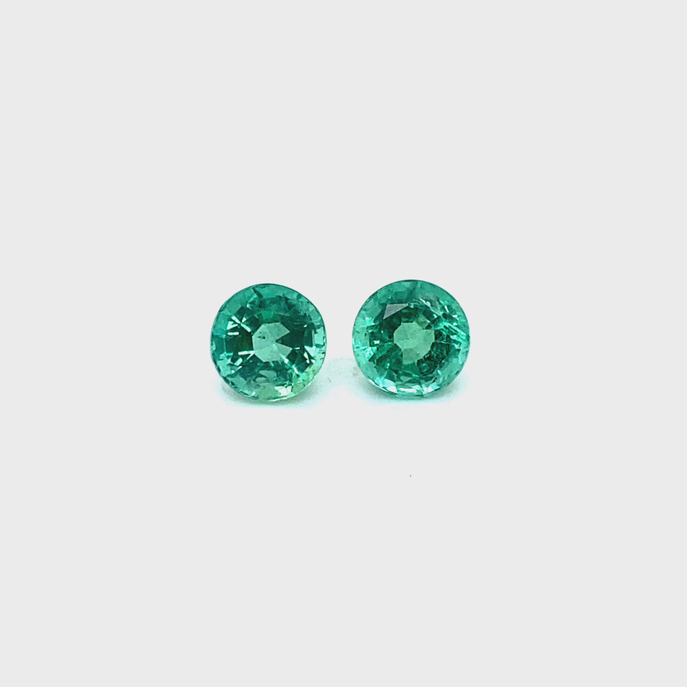 
                  
                    Load and play video in Gallery viewer, 6.30x0.00x0.00mm Round Emerald (2 pc 2.26 ct)
                  
                