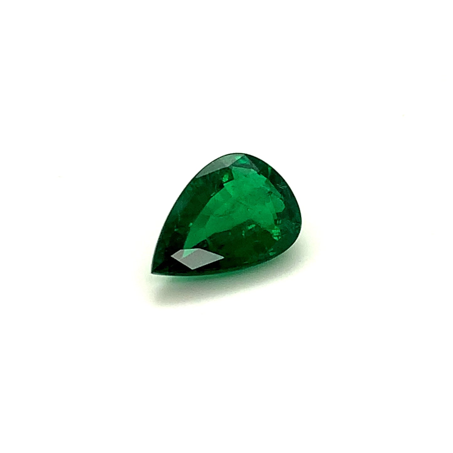 
                  
                    17.67x11.98x6.59mm Pear-shaped Emerald (1 pc 7.50 ct)
                  
                