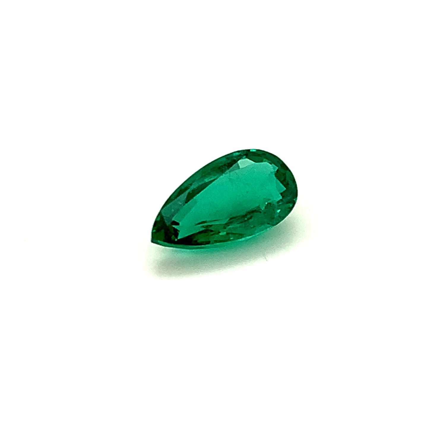 
                  
                    15.31x8.41x5.34mm Pear-shaped Emerald (1 pc 4.36 ct)
                  
                