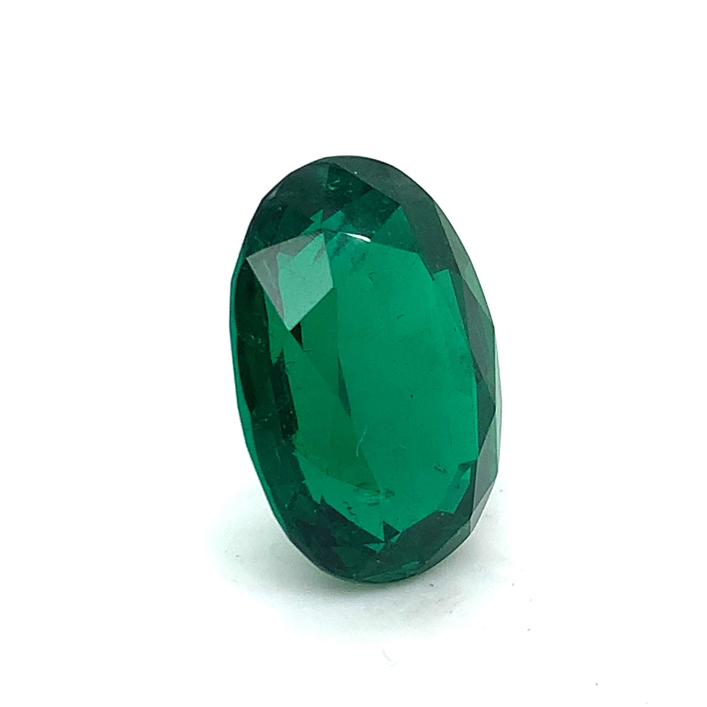 
                  
                    21.01x14.61x10.13mm Oval Emerald (1 pc 19.74 ct)
                  
                