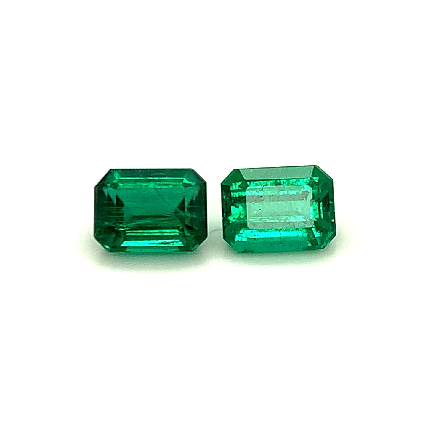 
                  
                    9.80x7.40x0.00mm Mixed Emerald (2 pc 6.21 ct)
                  
                