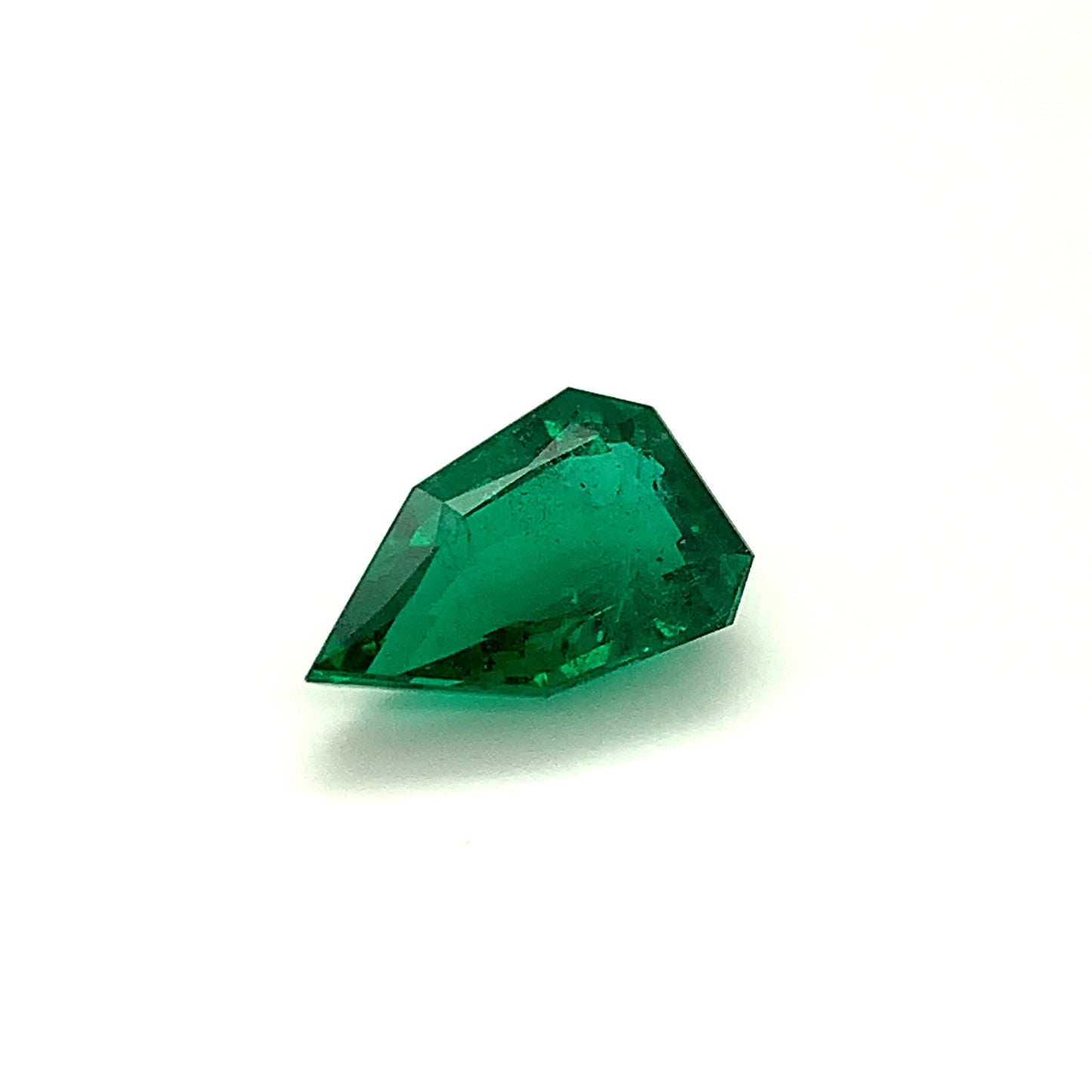 
                  
                    17.23x11.05x6.92mm Fancy Cut Emerald (1 pc 7.45 ct)
                  
                