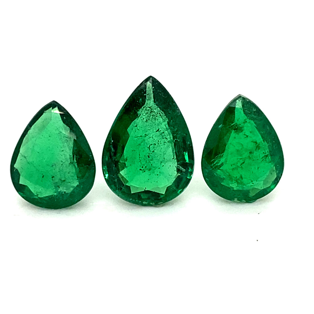 
                  
                    12.10x9.40x0.00mm Pear-shaped Emerald (3 pc 10.62 ct)
                  
                