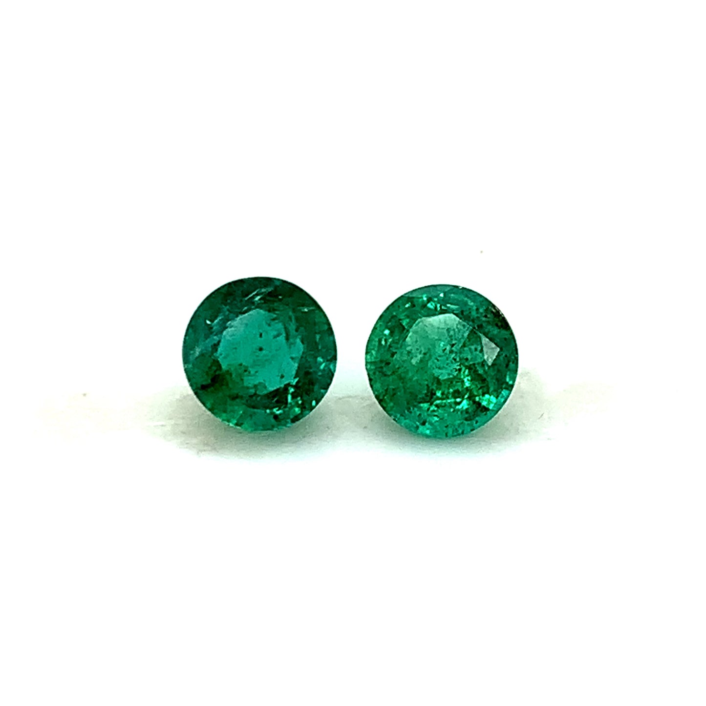 
                  
                    Round Emerald (2 pc 3.36 ct)
                  
                