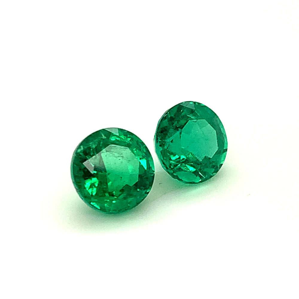 
                  
                    Round Emerald (2 pc 4.18 ct)
                  
                