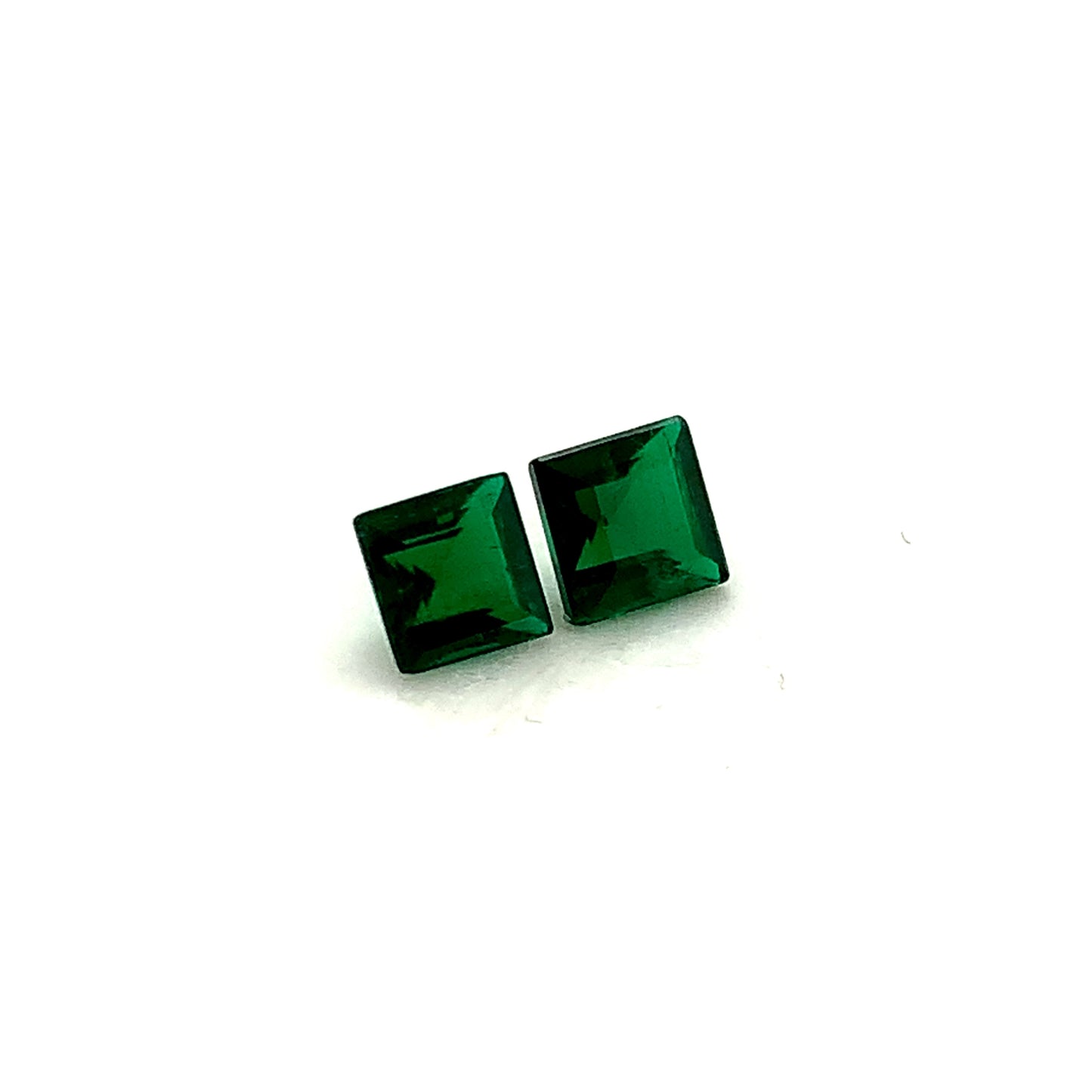 
                  
                    5.60x0.00x0.00mm Square Emerald (2 pc 1.54 ct)
                  
                