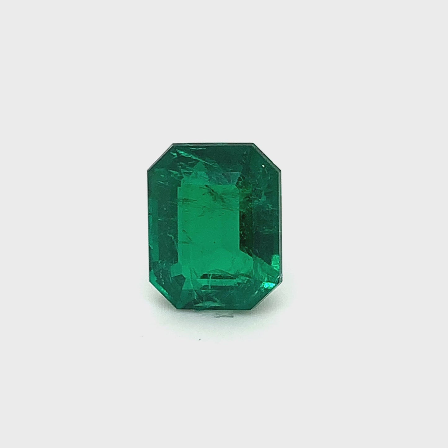 
                  
                    Load and play video in Gallery viewer, 12.73x10.21x7.17mm Octagon Emerald (1 pc 7.07 ct)
                  
                