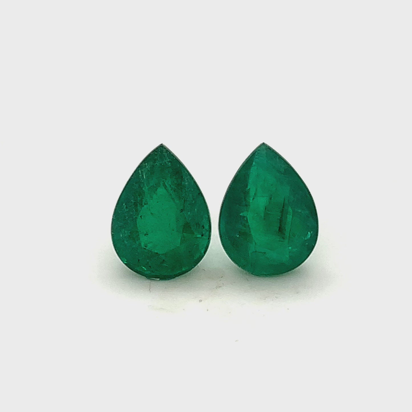 12.20x9.10x0.00mm Pear-shaped Emerald (2 pc 7.41 ct)