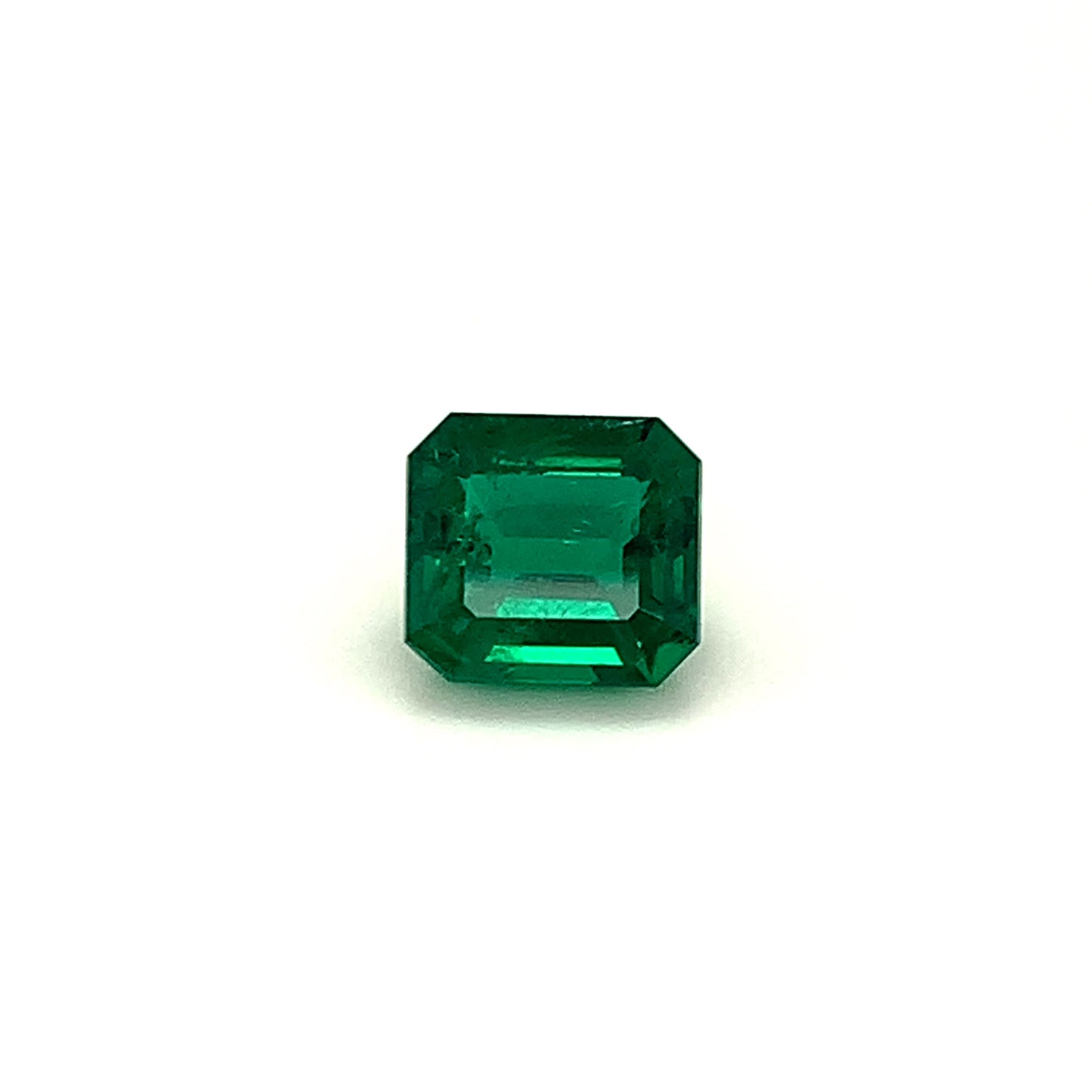 
                  
                    Load and play video in Gallery viewer, 9.37x8.62x5.51mm Octagon Emerald (1 pc 3.07 ct)
                  
                