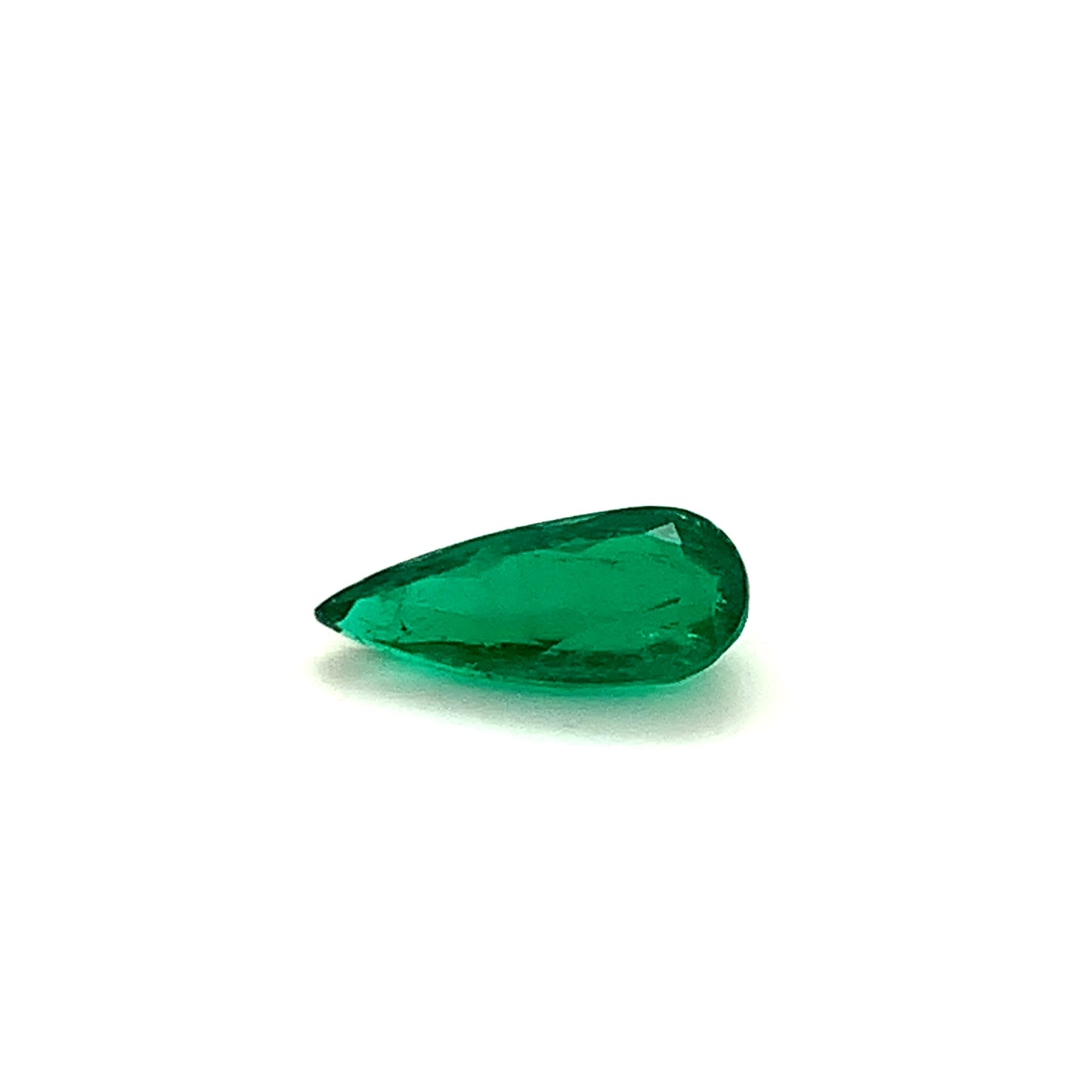 
                  
                    Load and play video in Gallery viewer, 15.70x6.70x0.00mm Pear-shaped Emerald (1 pc 2.98 ct)
                  
                