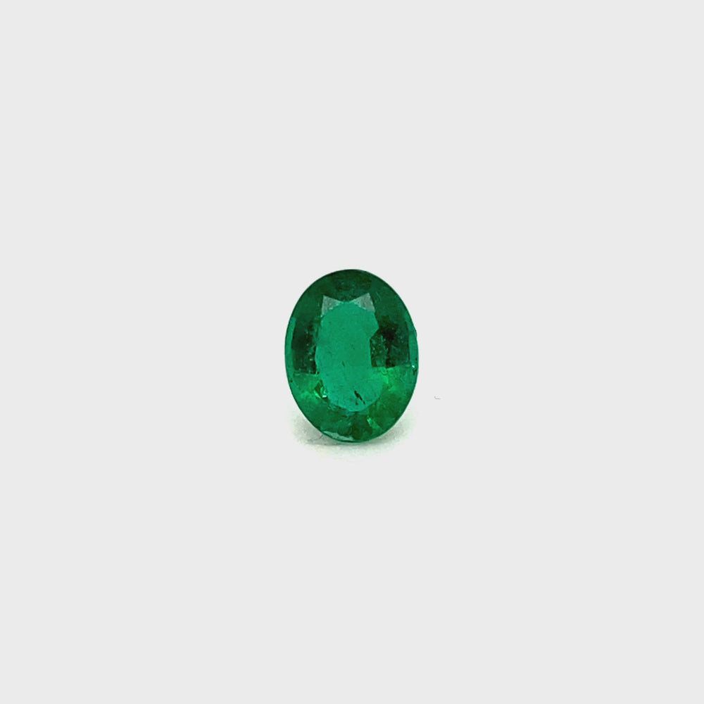 
                  
                    Load and play video in Gallery viewer, 8.85x6.89x4.10mm Oval Emerald (1 pc 1.45 ct)
                  
                