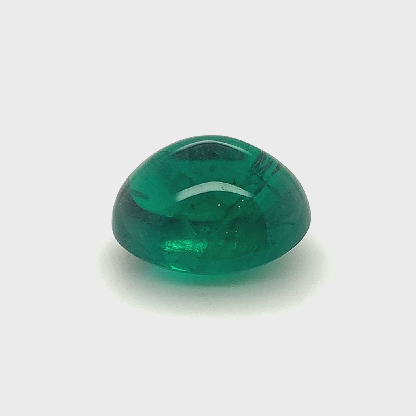 22.25x18.35x14.65mm Cab Oval Emerald (1 pc 37.95 ct)