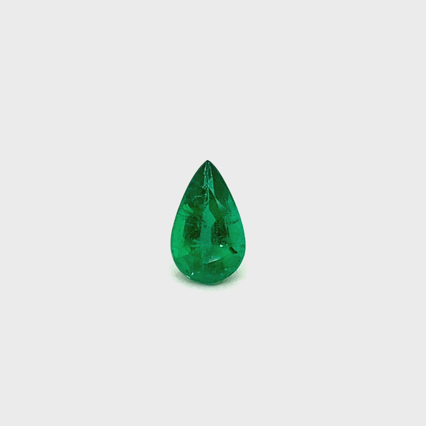 
                  
                    Load and play video in Gallery viewer, 10.20x6.30x4.60mm Pear-shaped Emerald (1 pc 1.48 ct)
                  
                