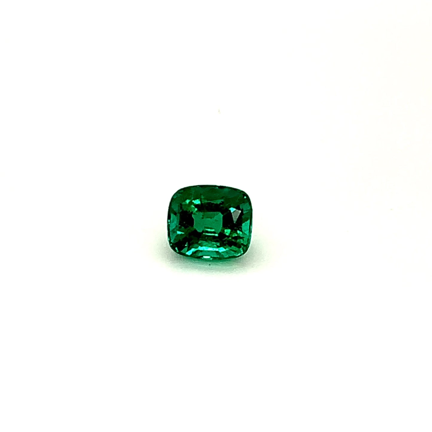 
                  
                    Load and play video in Gallery viewer, 8.13x7.13x5.49mm Cushion Emerald (1 pc 2.07 ct)
                  
                