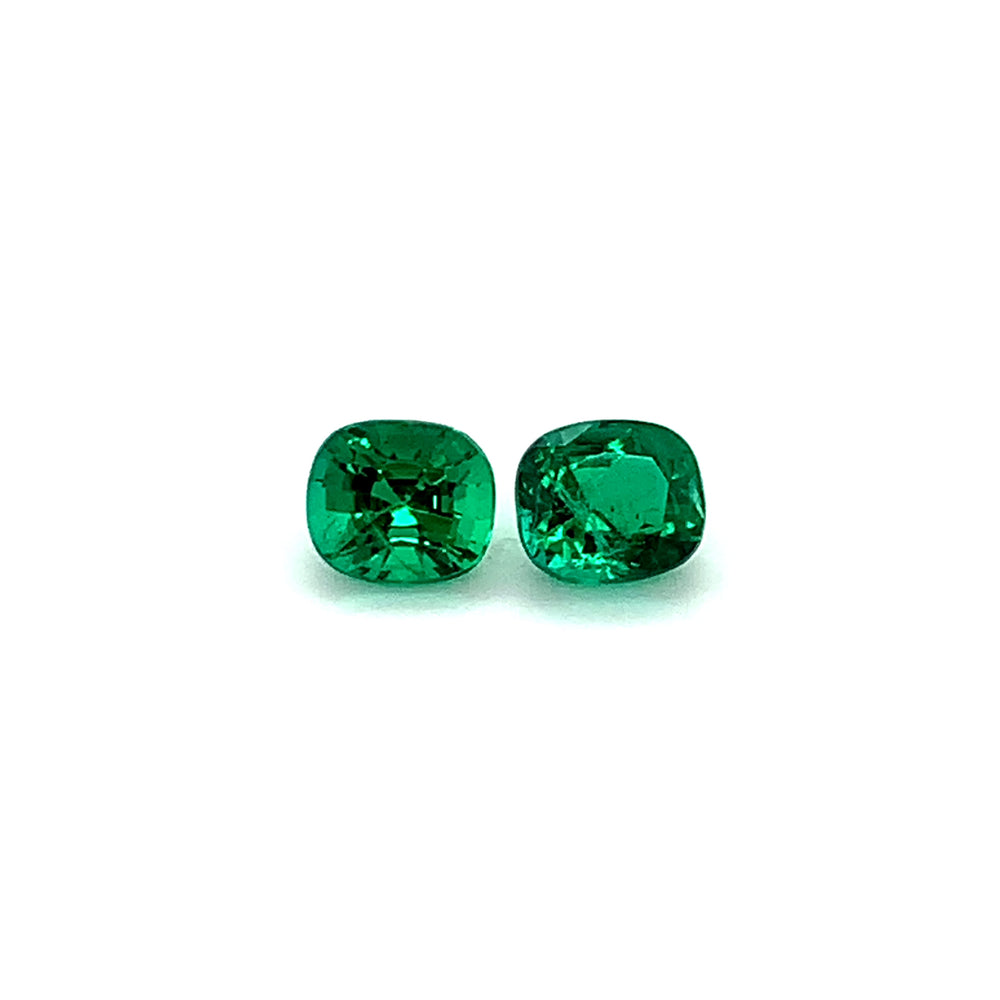 
                  
                    Load and play video in Gallery viewer, 7.63x6.63x5.34mm Cushion Emerald Pair (2 pc 3.21 ct)
                  
                