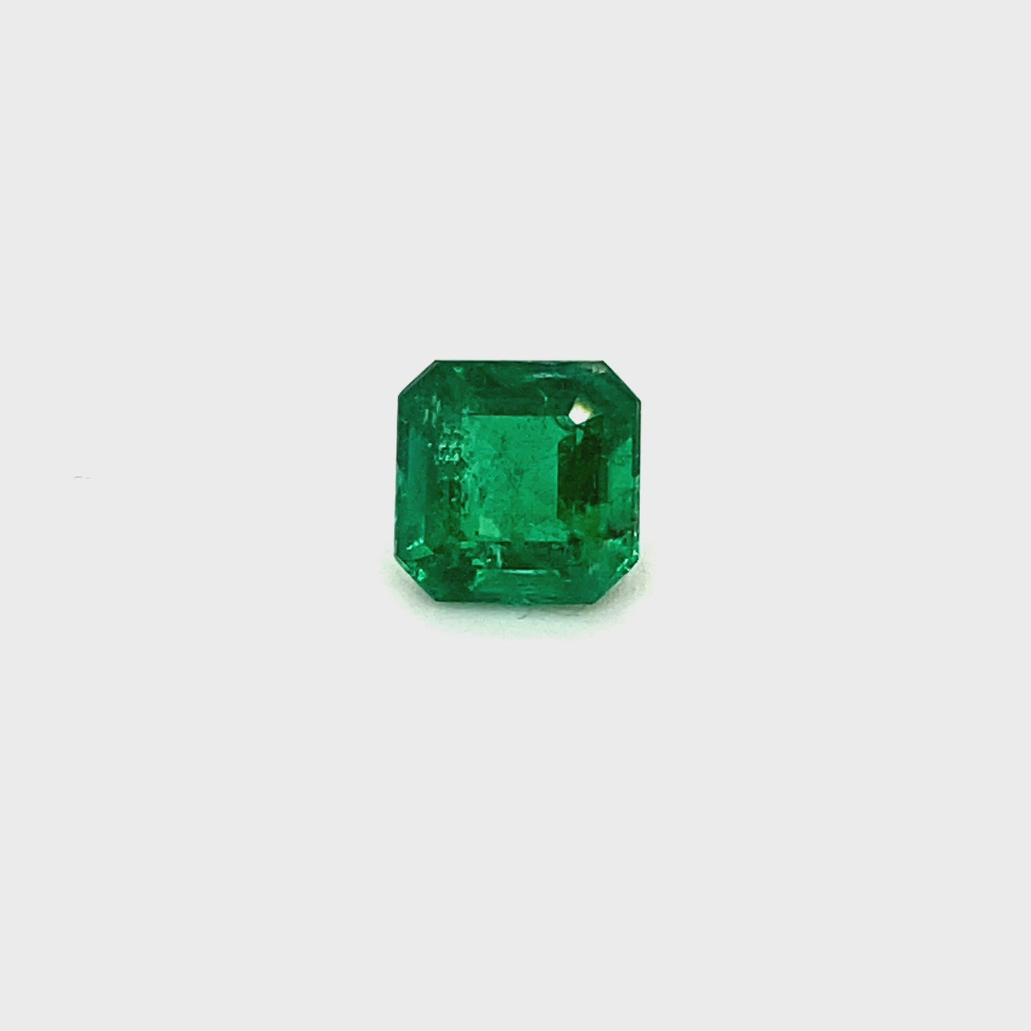 
                  
                    Load and play video in Gallery viewer, 7.23x7.25x4.90mm Octagon Emerald (1 pc 1.93 ct)
                  
                